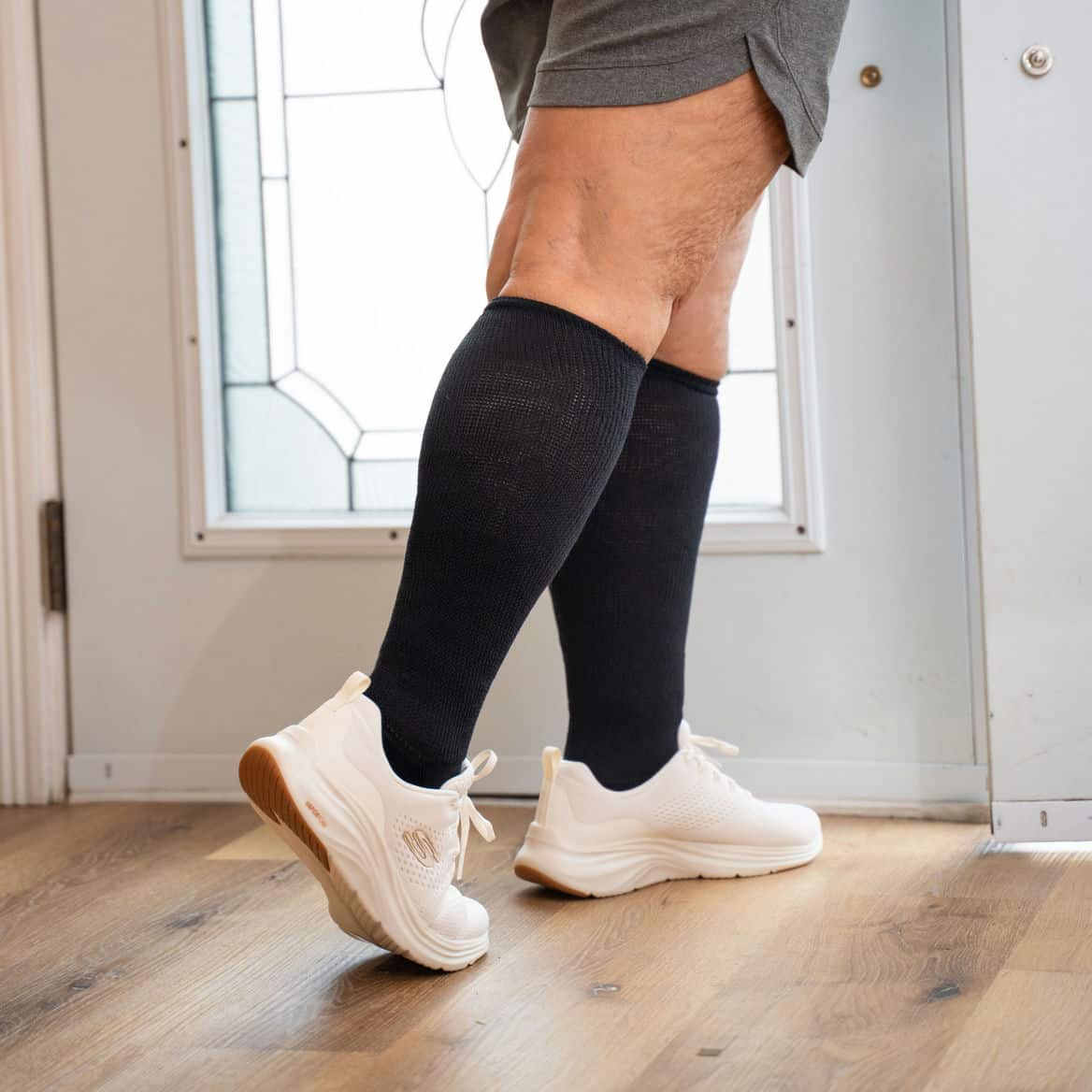 Black EasyStretch™ Socks